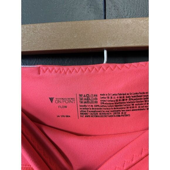 Victoria Secret Womens Pink Flow Biker Shorts Size 14 Pull On - Picture 3 of 3